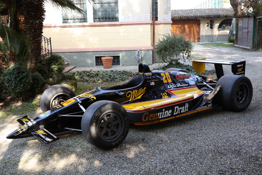 1990 Lola - Alfa-Romeo T90 IndyCar